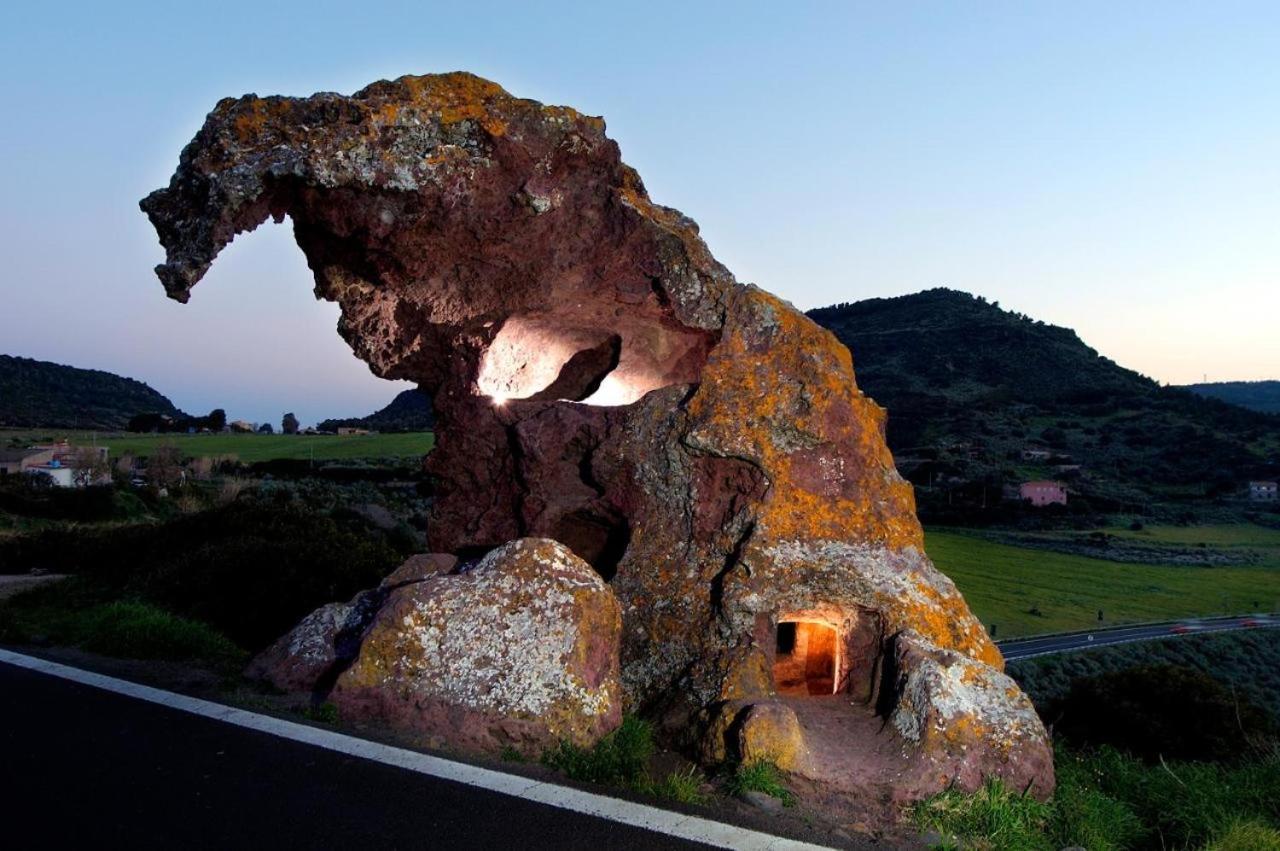 B&B La Roccia Dell'Elefante Castelsardo Dış mekan fotoğraf